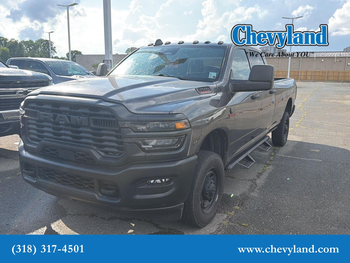 View vehicle photo 3