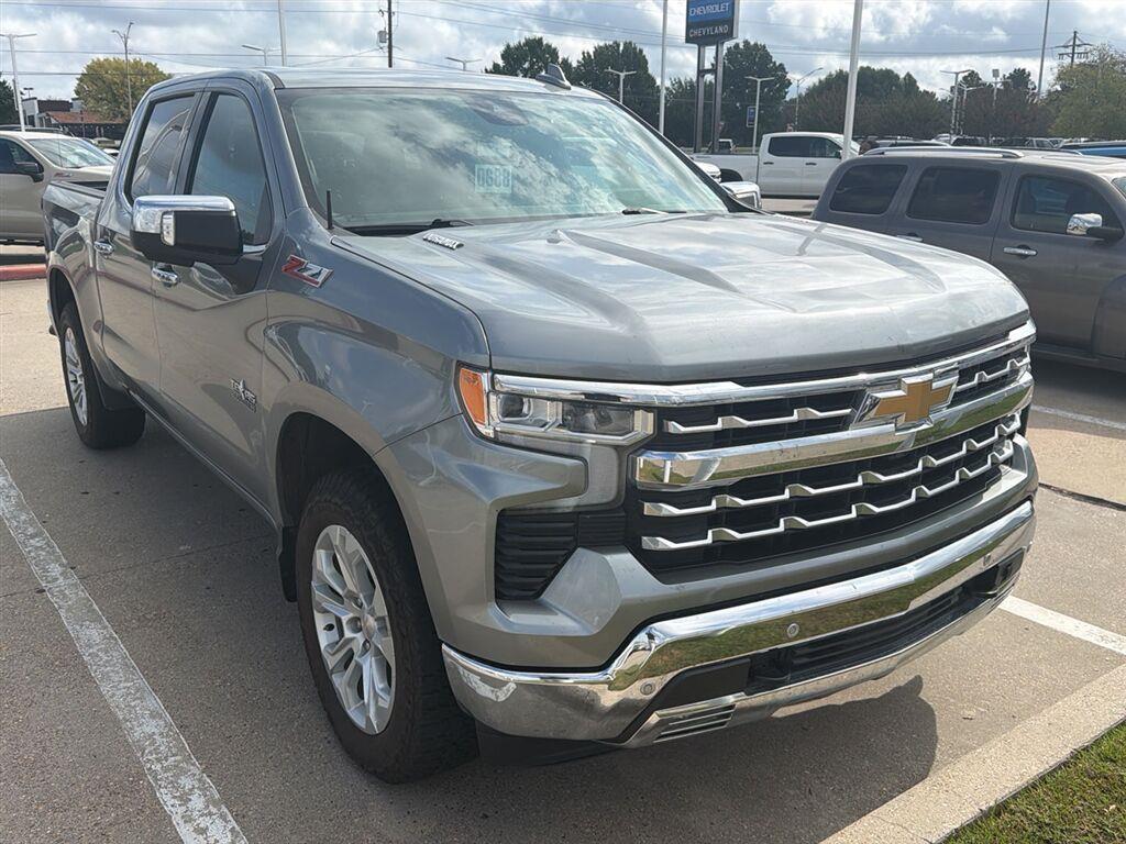 Sterling Gray Metallic 2023 Chevrolet Silverado 1500 Pickup Truck Four-Wheel Drive Automatic