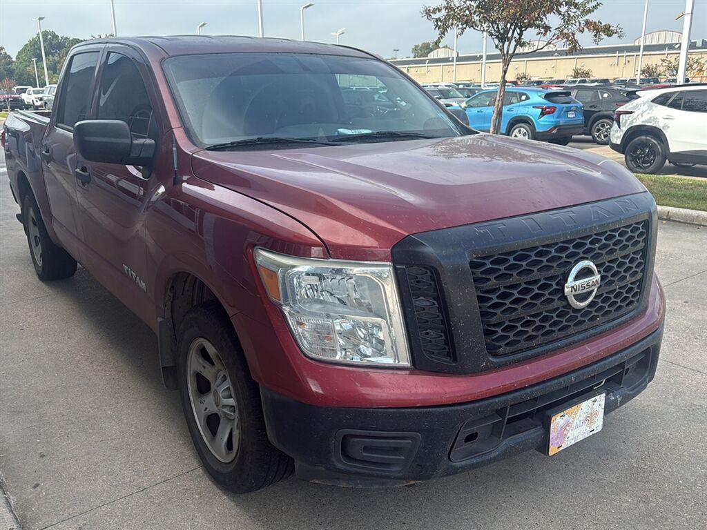 Cayenne Red 2018 Nissan Titan Pickup Truck 4X2 Automatic