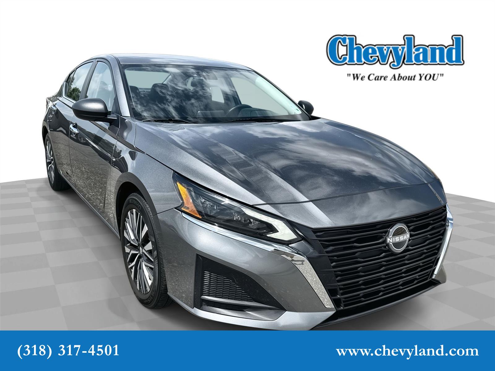Gray 2025 Nissan Altima Sedan Front-Wheel Drive Automatic