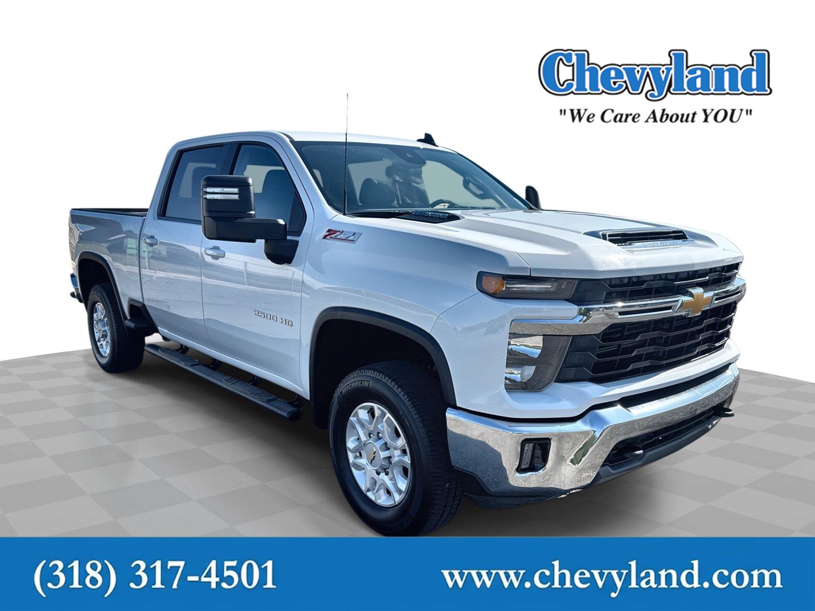 Summit White 2025 Chevrolet Silverado 2500HD Pickup Truck Four-Wheel Drive Automatic
