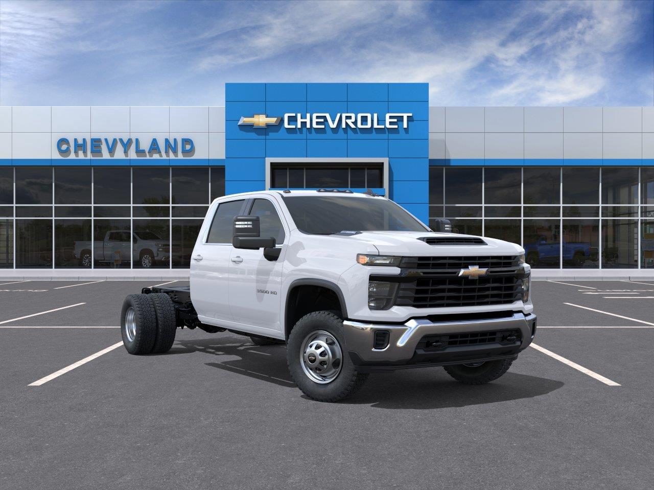 Summit White 2026 Chevrolet Silverado 3500HD Chassis Pickup Truck Four-Wheel Drive Automatic
