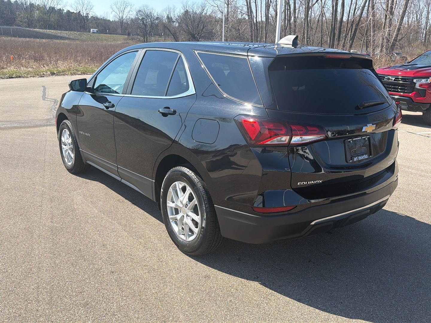 View vehicle photo 3