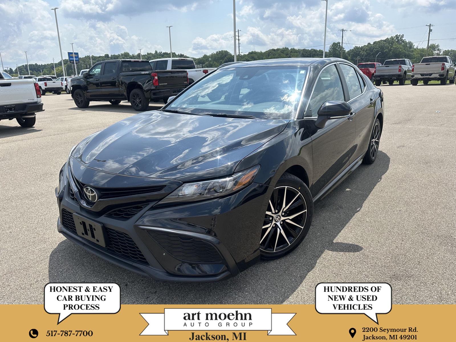 Midnight Black Metallic 2024 Toyota Camry Sedan Front-Wheel Drive Automatic