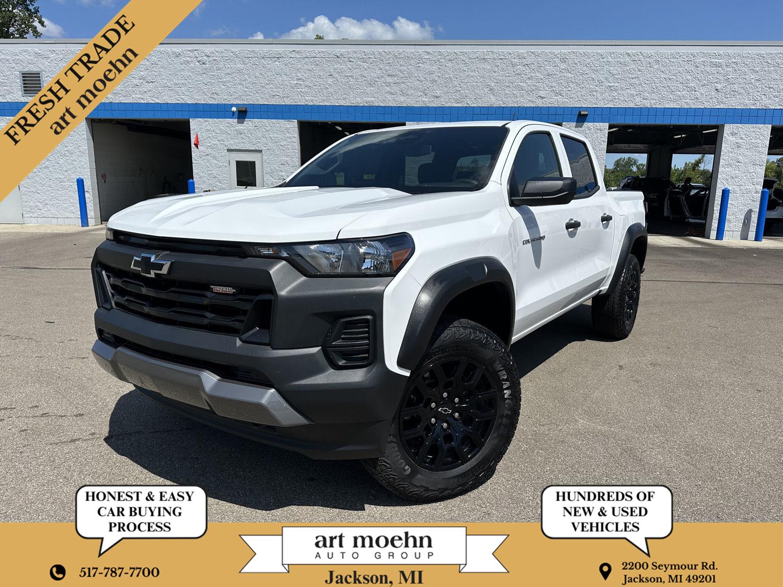 Summit White 2024 Chevrolet Colorado Pickup Truck Four-Wheel Drive 8-Speed Automatic