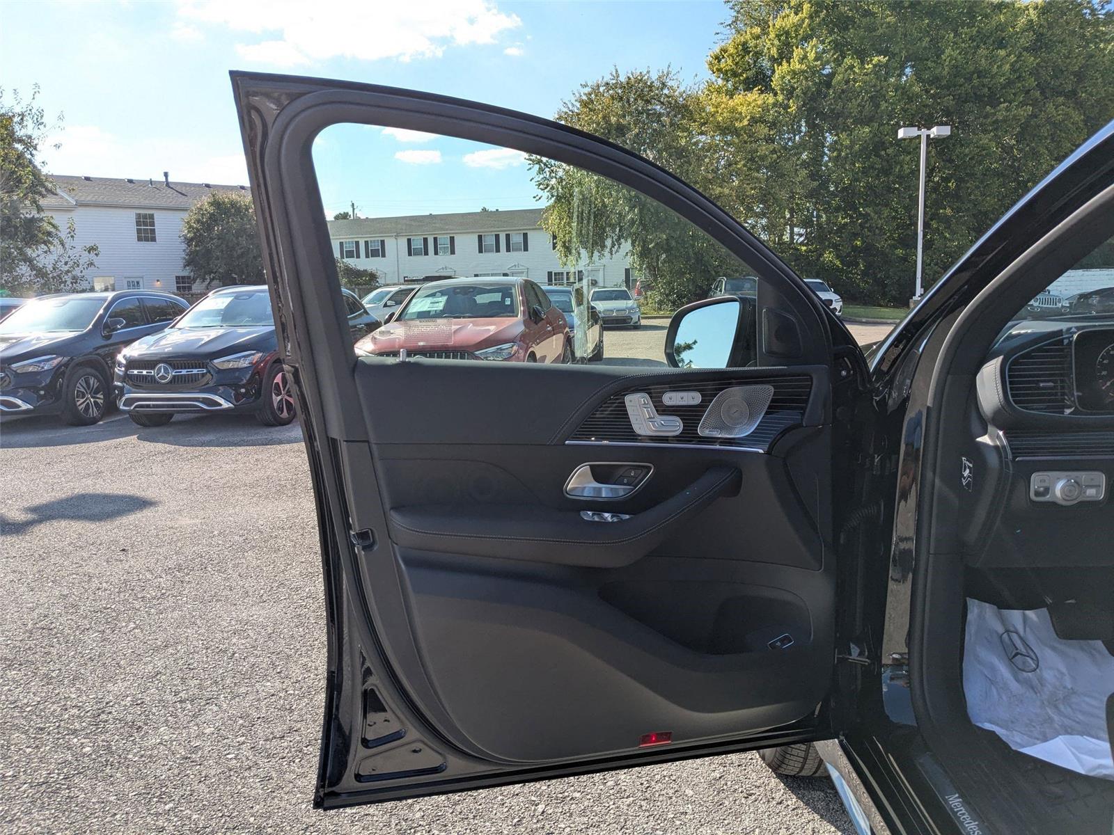 Used 2026 BLACK Mercedes-Benz GLE 450 image 10