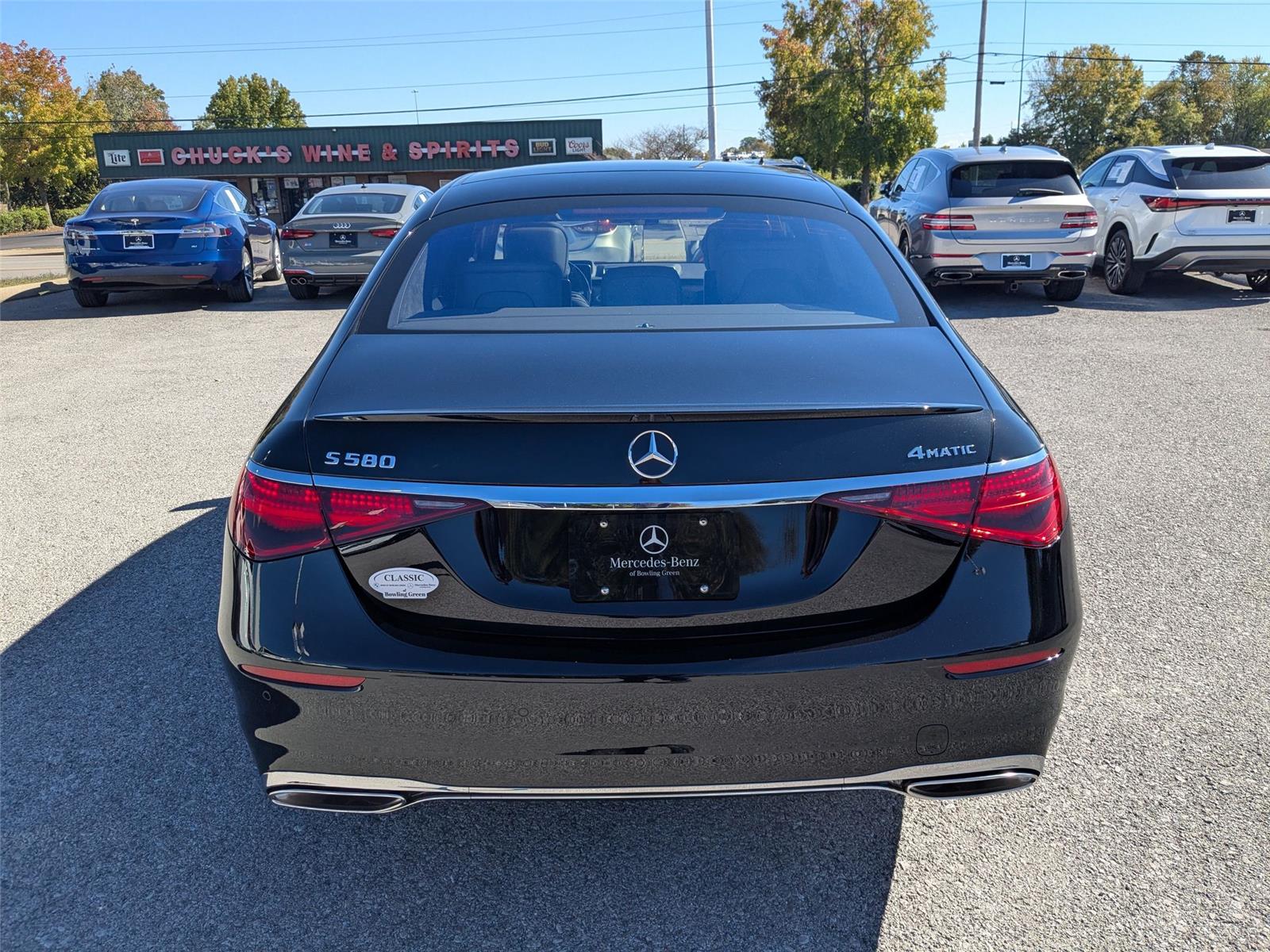 New 2026 Obsidian Black Metallic Mercedes-Benz 580 image 6