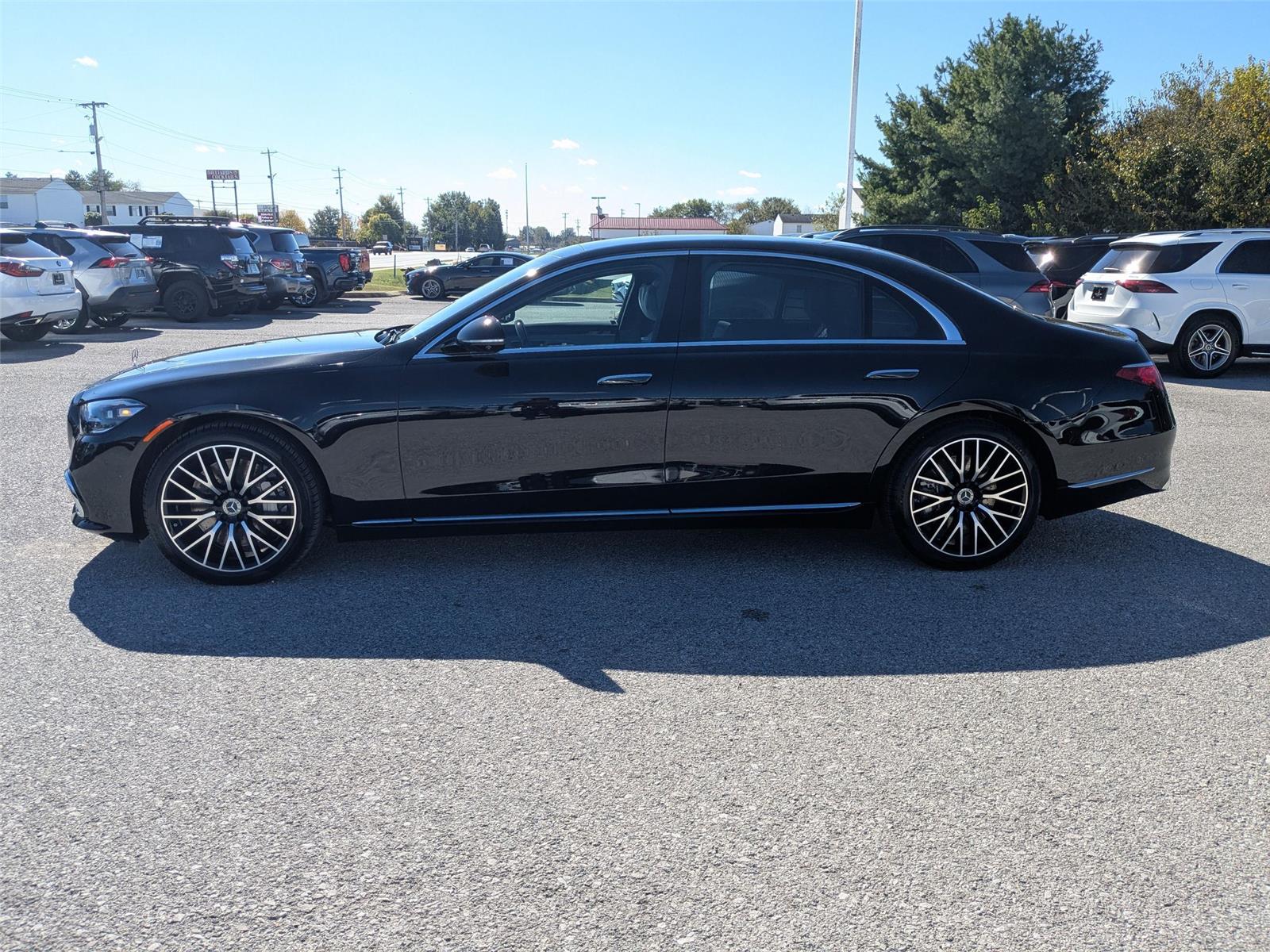 New 2026 Obsidian Black Metallic Mercedes-Benz 580 image 8