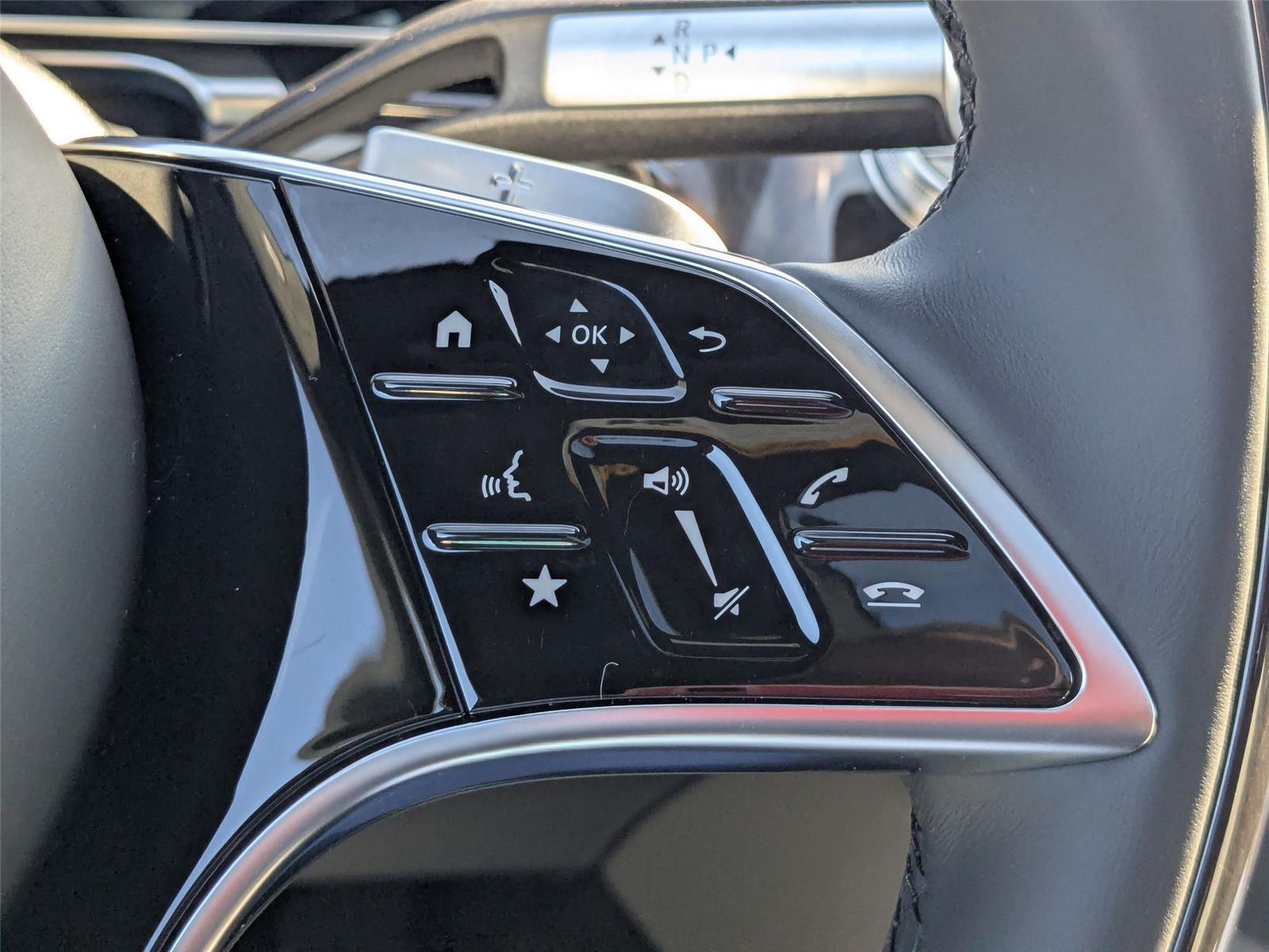 New 2026 Obsidian Black Metallic Mercedes-Benz 580 image 18