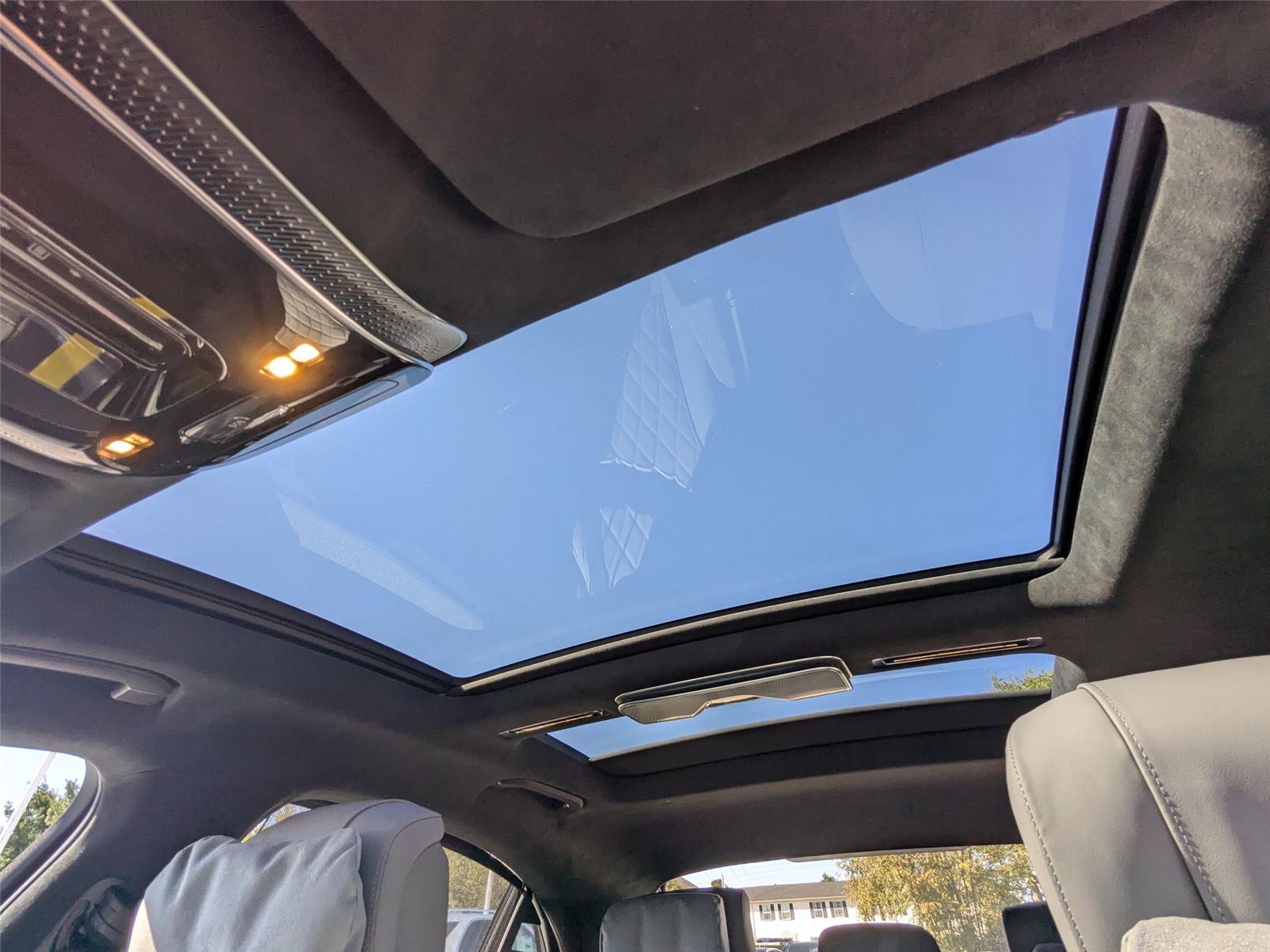 New 2026 Obsidian Black Metallic Mercedes-Benz 580 image 21