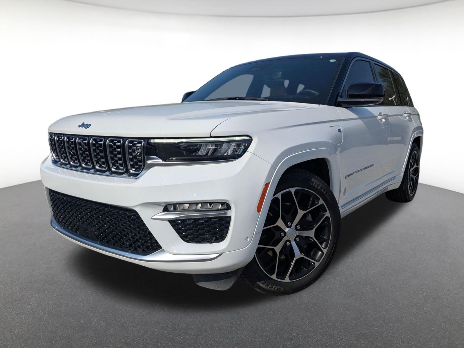 Bright White Clearcoat 2023 Jeep Grand Cherokee 4xe Summit Reserve 4WD SUV / Crossover Four-Wheel Drive 8-Speed Automatic