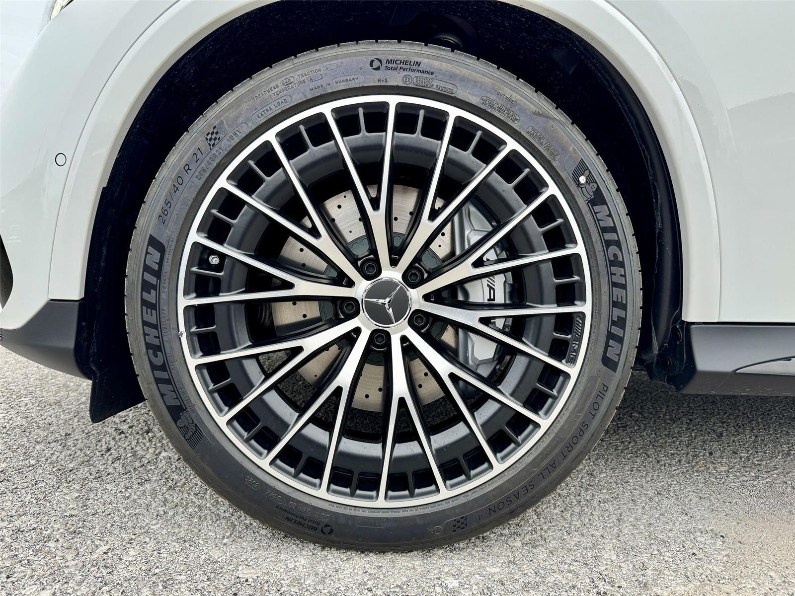 New 2026 Polar White Mercedes-Benz 43 AMG® image 2