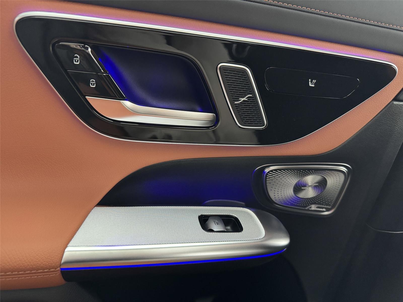 New 2026 Polar White Mercedes-Benz 43 AMG® image 16