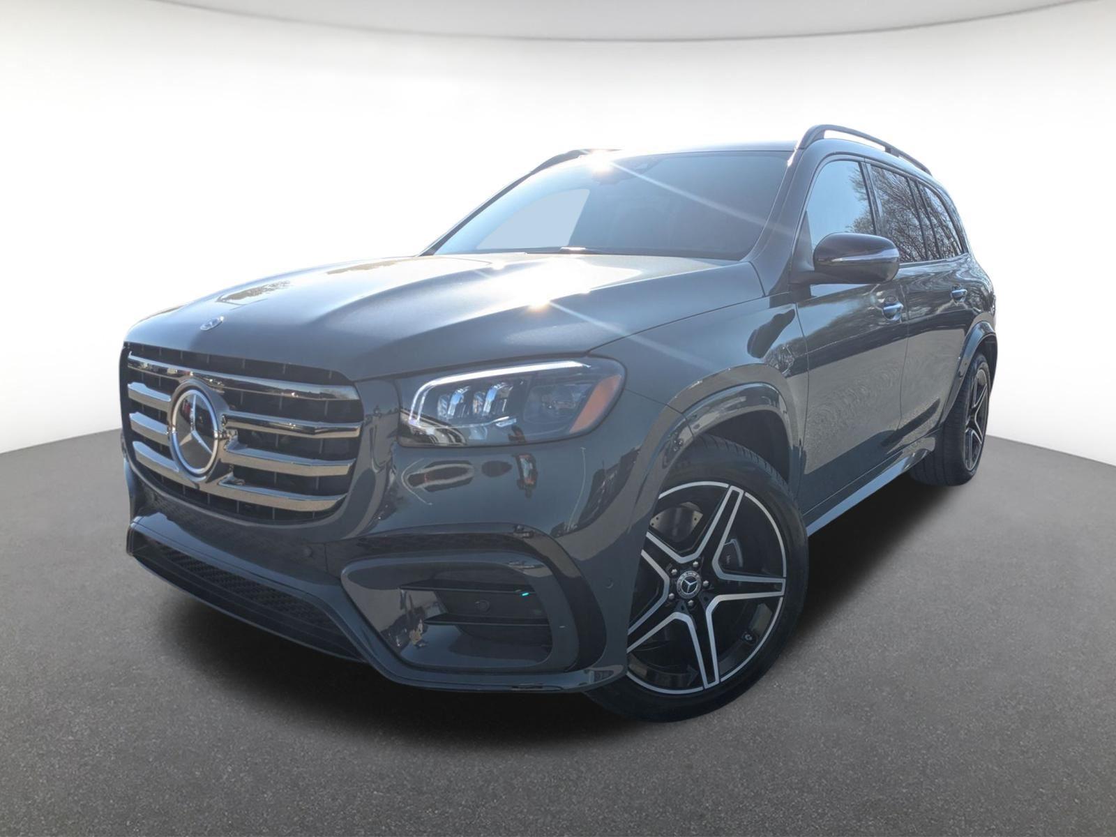 Gray (MANUFAKTUR Signature Silicon Grey) 2026 Mercedes-Benz GLS 450 4MATIC SUV / Crossover All-Wheel Drive Automatic