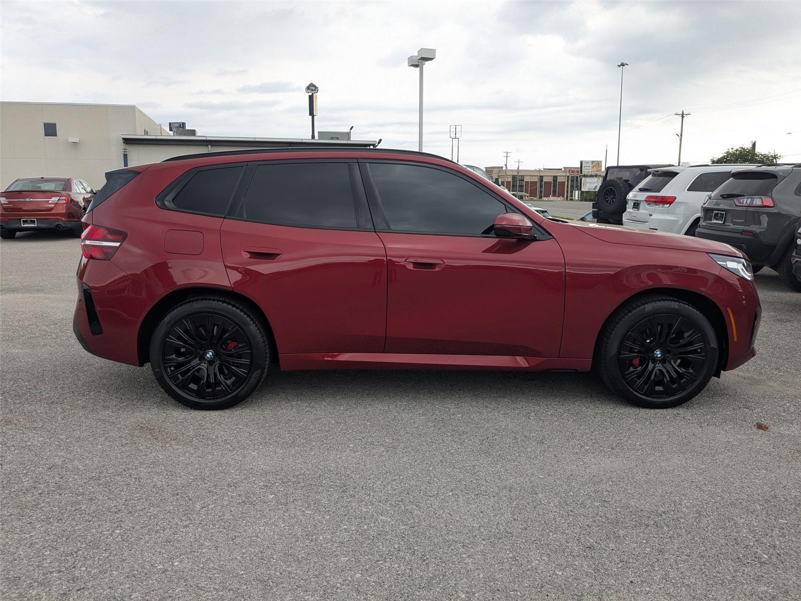 View vehicle photo 4