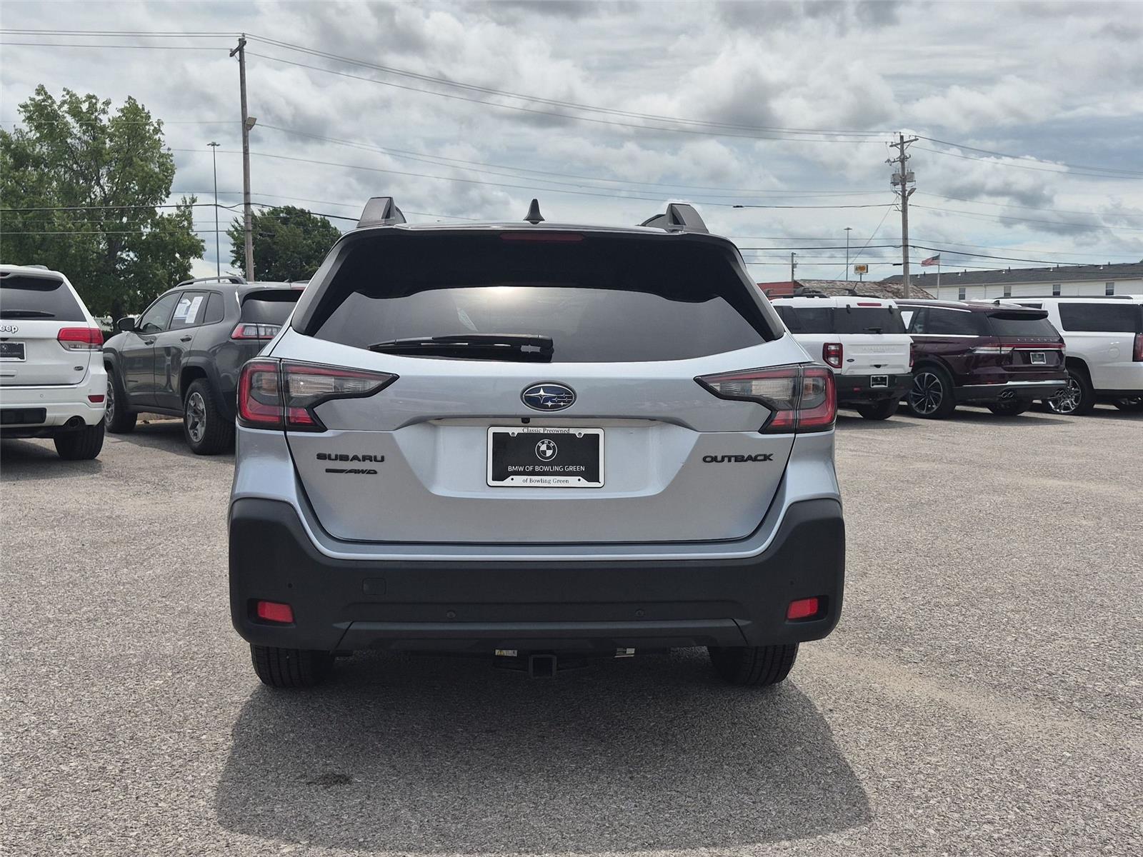 Used 2023 Ice Silver Metallic Subaru Onyx Edition image 4