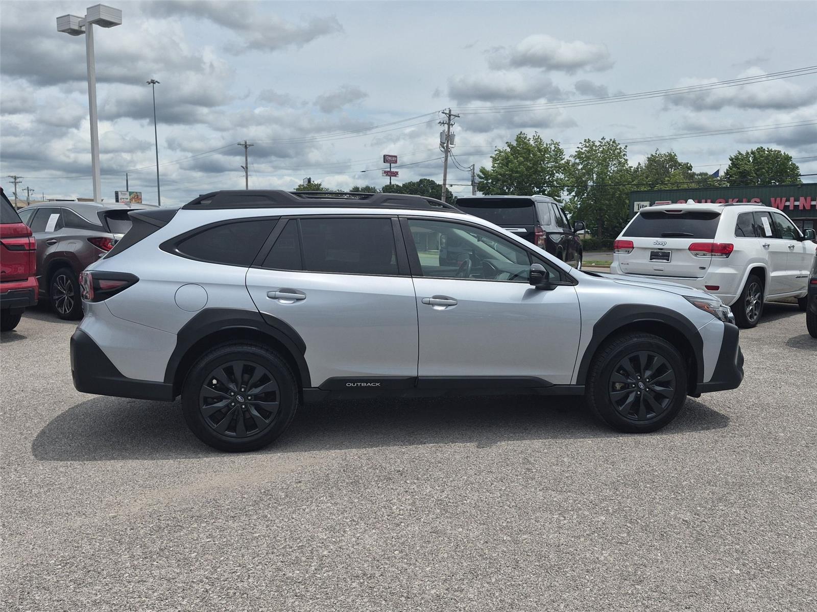 Used 2023 Ice Silver Metallic Subaru Onyx Edition image 6
