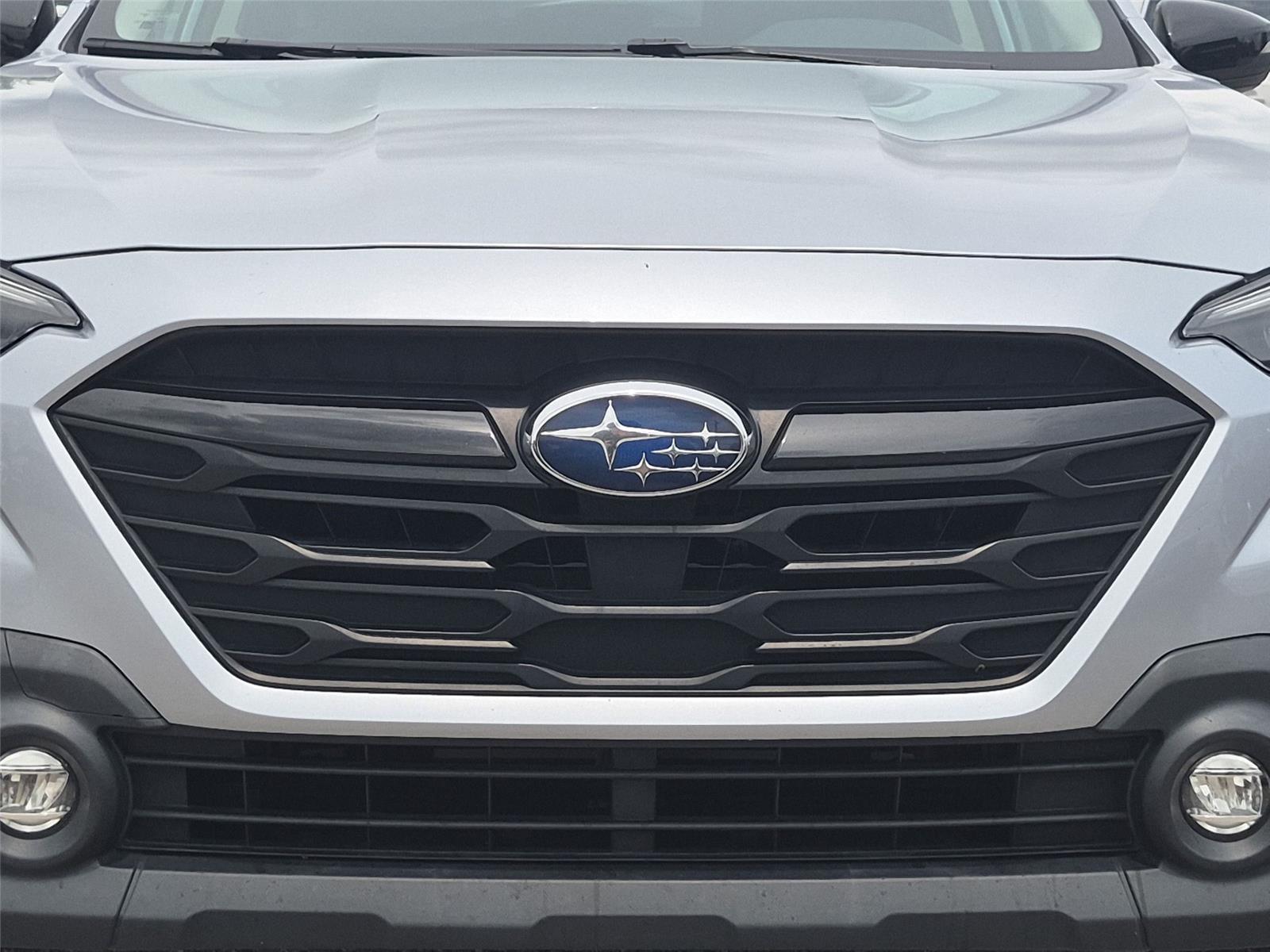 Used 2023 Ice Silver Metallic Subaru Onyx Edition image 14