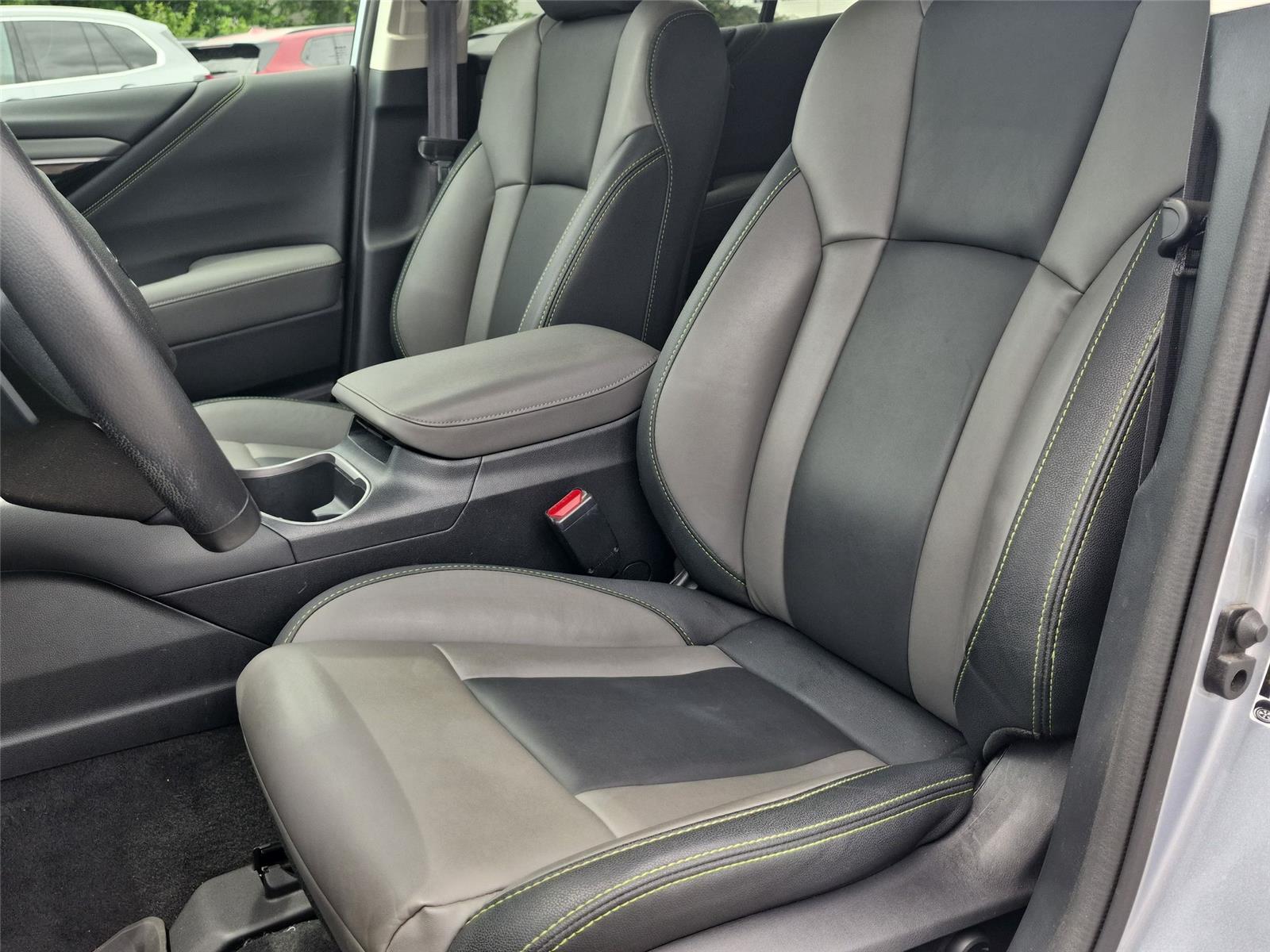Used 2023 Ice Silver Metallic Subaru Onyx Edition image 18