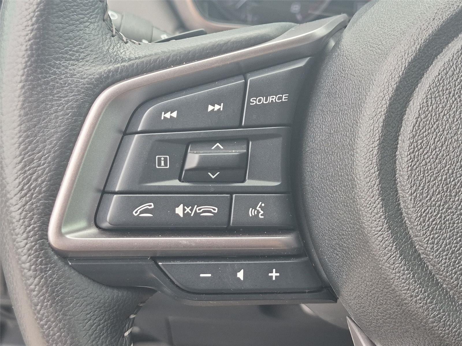 Used 2023 Ice Silver Metallic Subaru Onyx Edition image 20