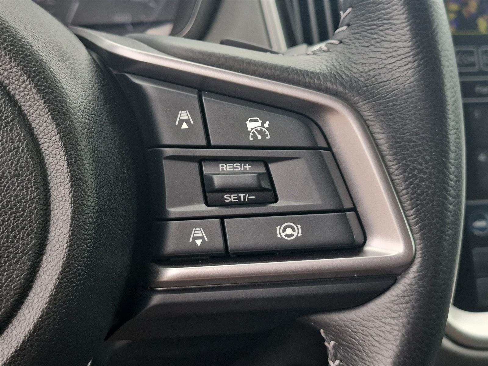 Used 2023 Ice Silver Metallic Subaru Onyx Edition image 21