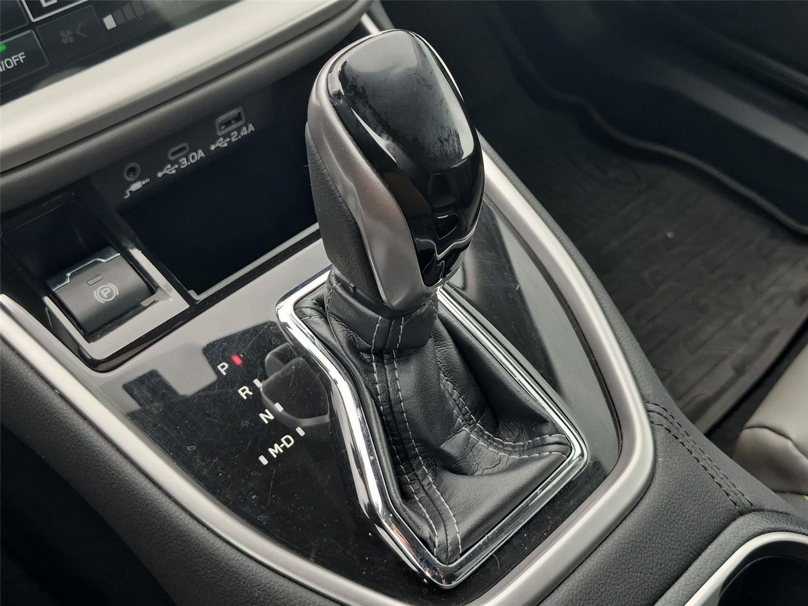 Used 2023 Ice Silver Metallic Subaru Onyx Edition image 28