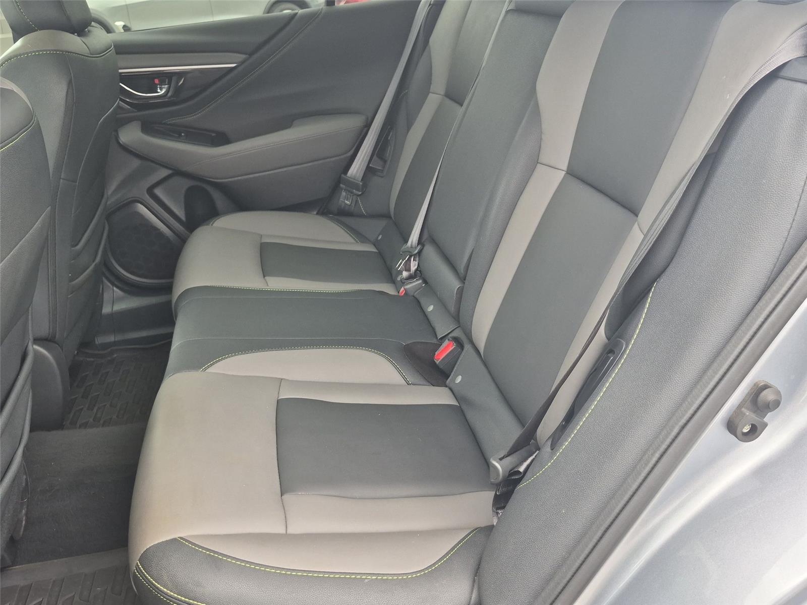 Used 2023 Ice Silver Metallic Subaru Onyx Edition image 32