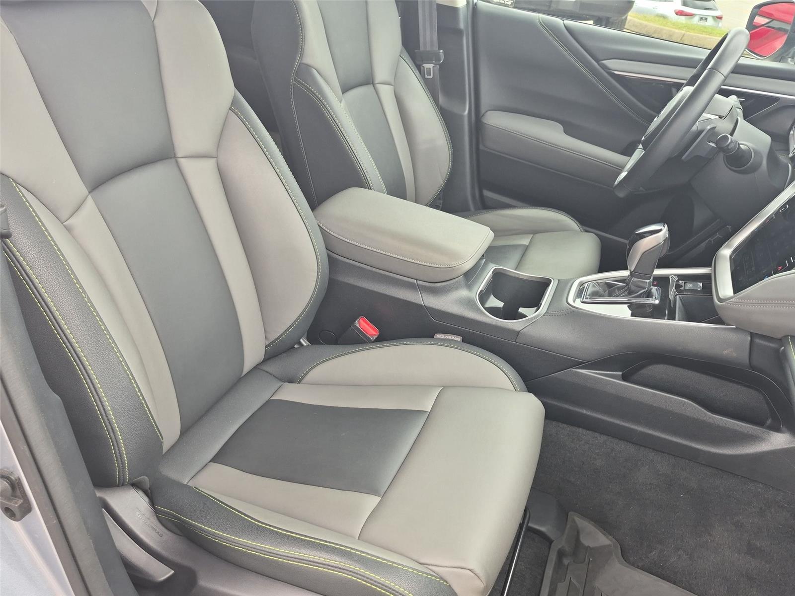Used 2023 Ice Silver Metallic Subaru Onyx Edition image 36