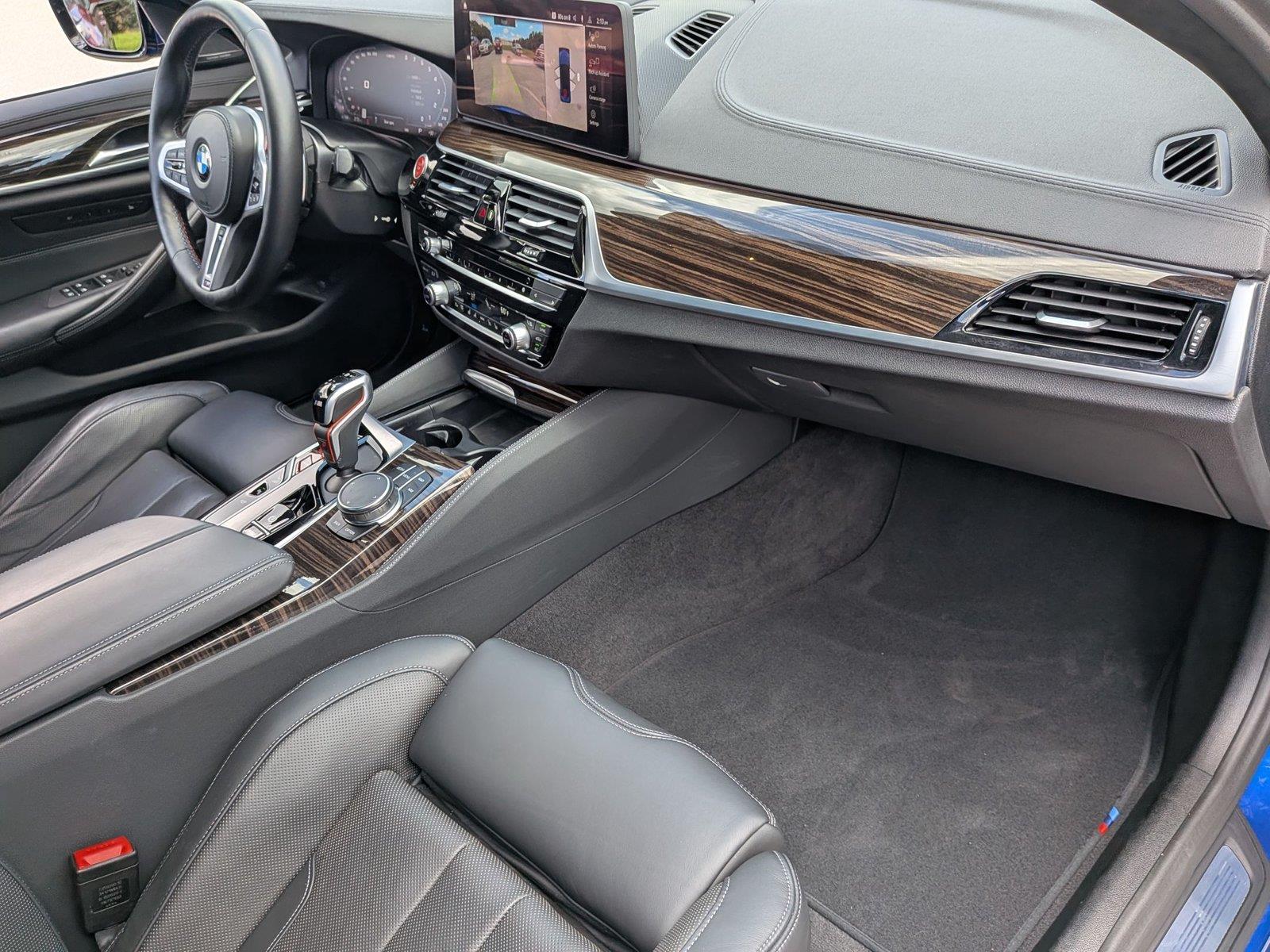 Used 2023 Marina Bay Blue Metallic BMW  image 38