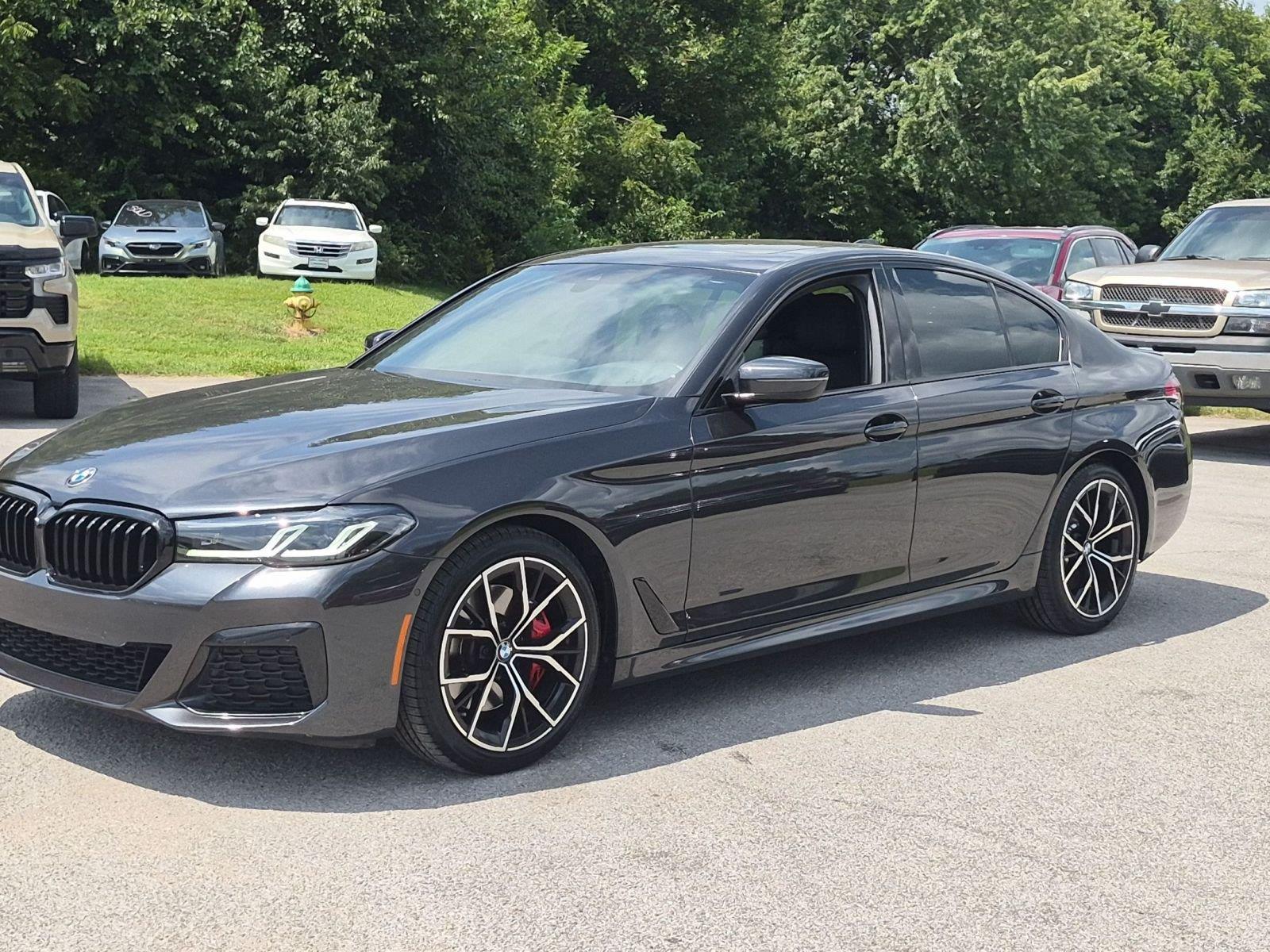 Gray (Dark Graphite Metallic) 2023 BMW 5 Series Sedan All-Wheel Drive Automatic