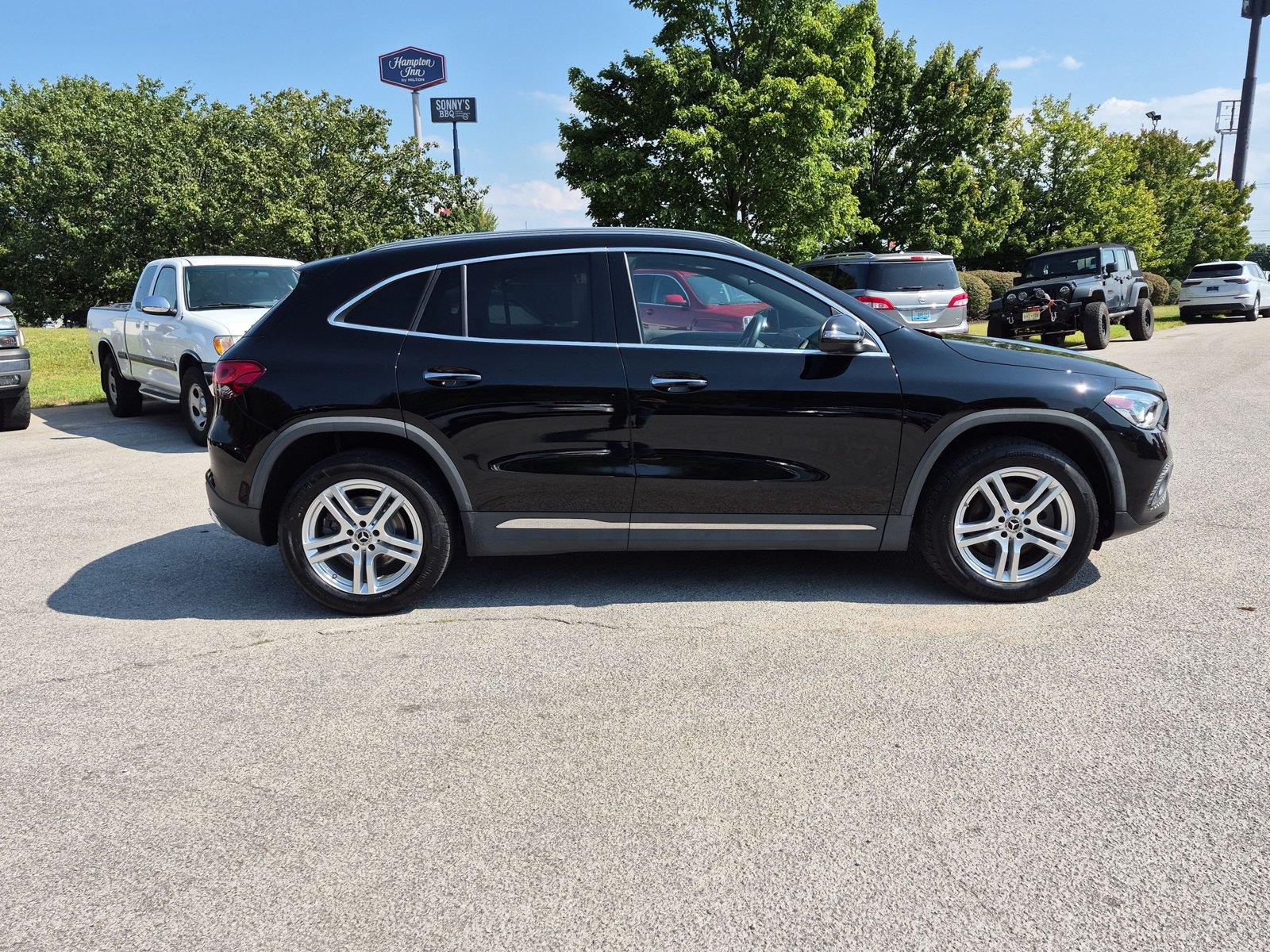 Used 2021 Night Black Mercedes-Benz GLA 250 image 6