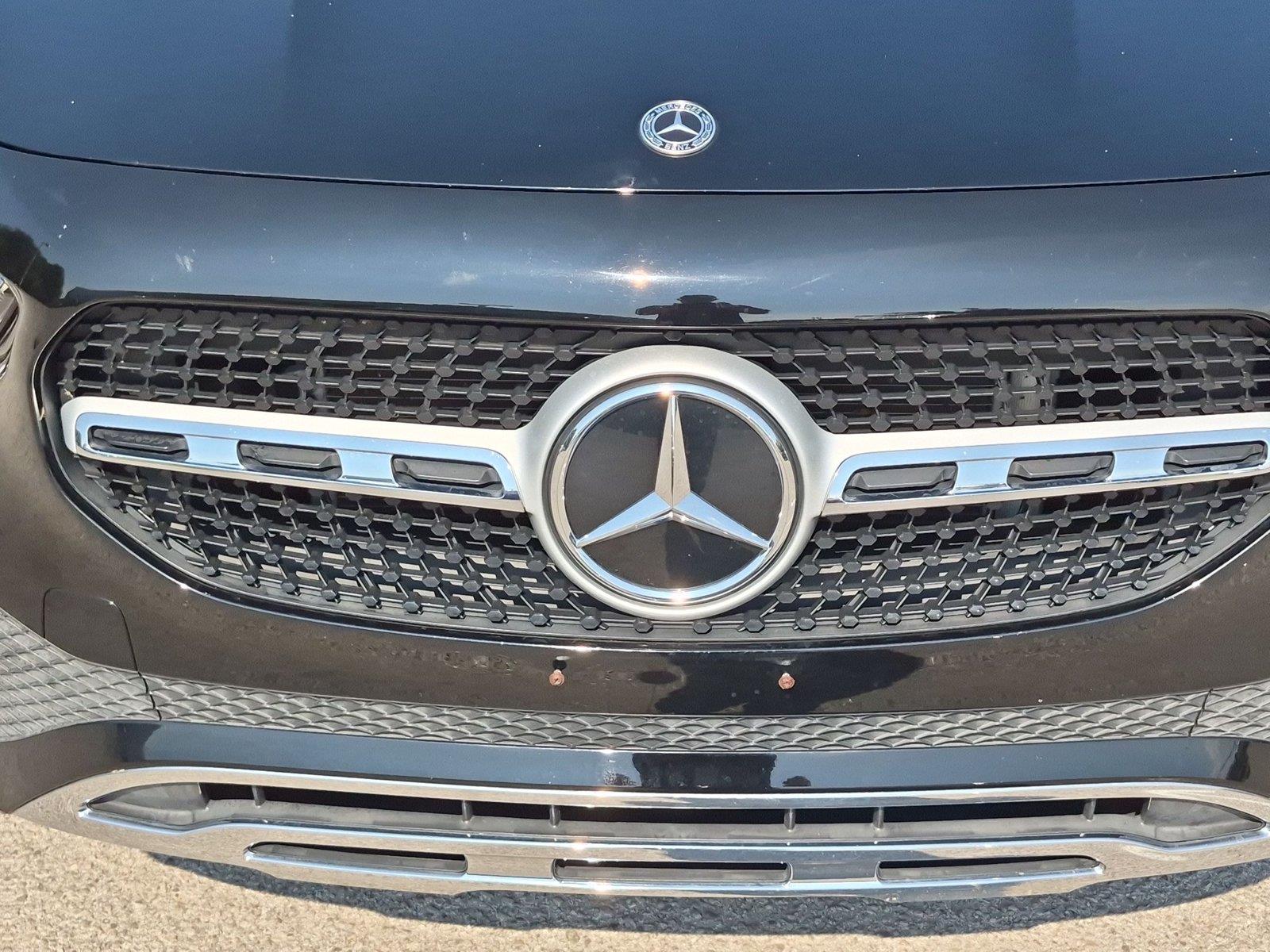 Used 2021 Night Black Mercedes-Benz GLA 250 image 14