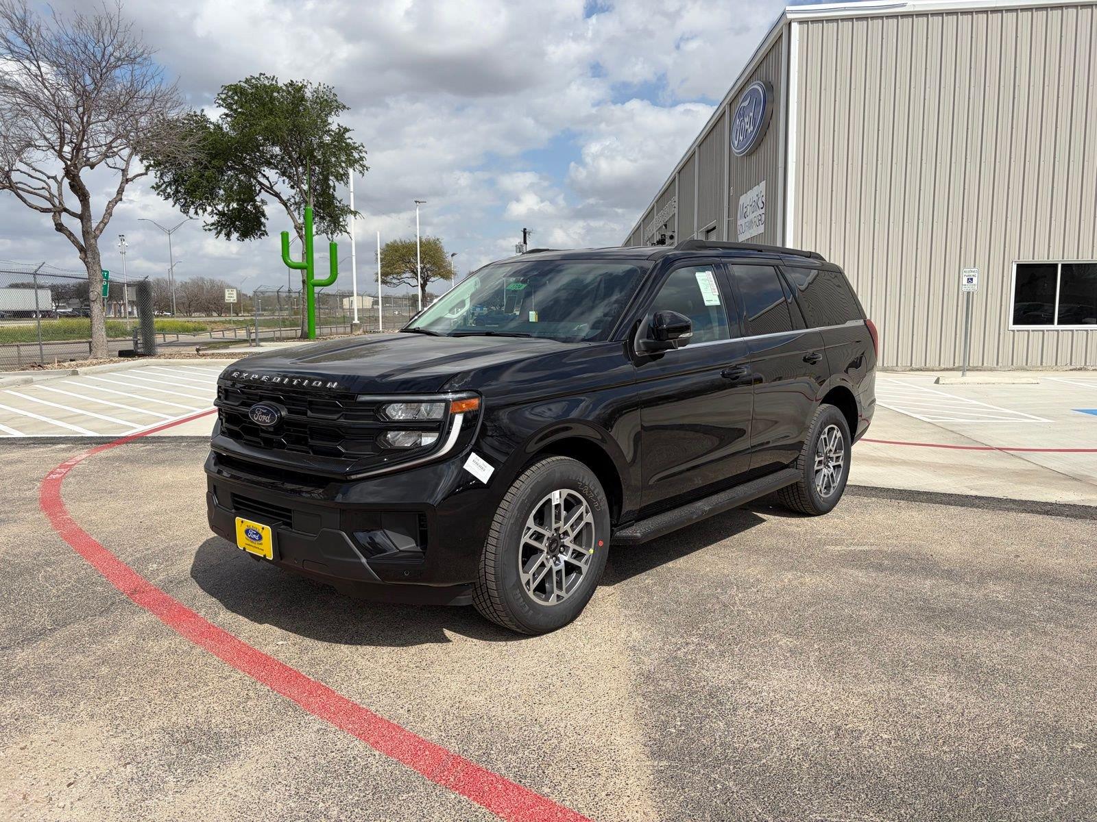 2026 Ford Expedition Active