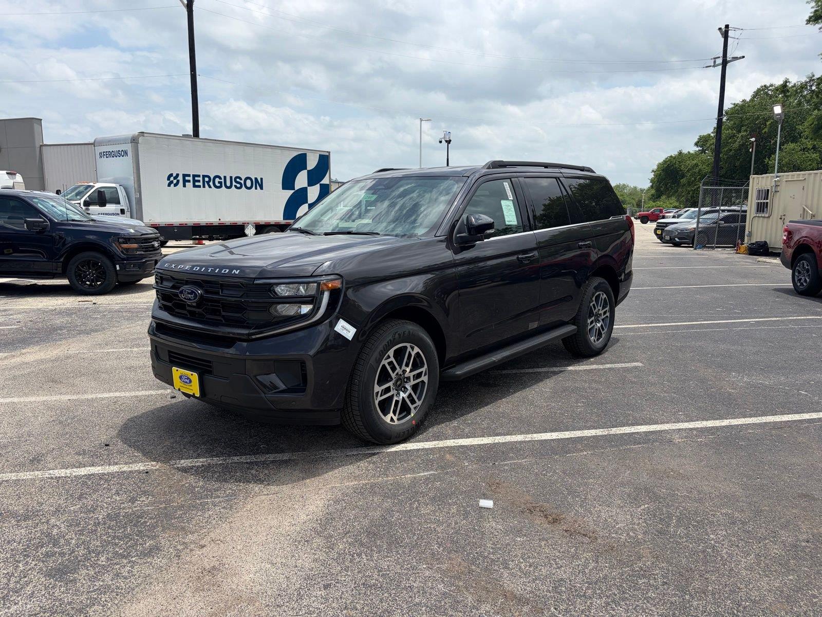2026 Ford Expedition Active