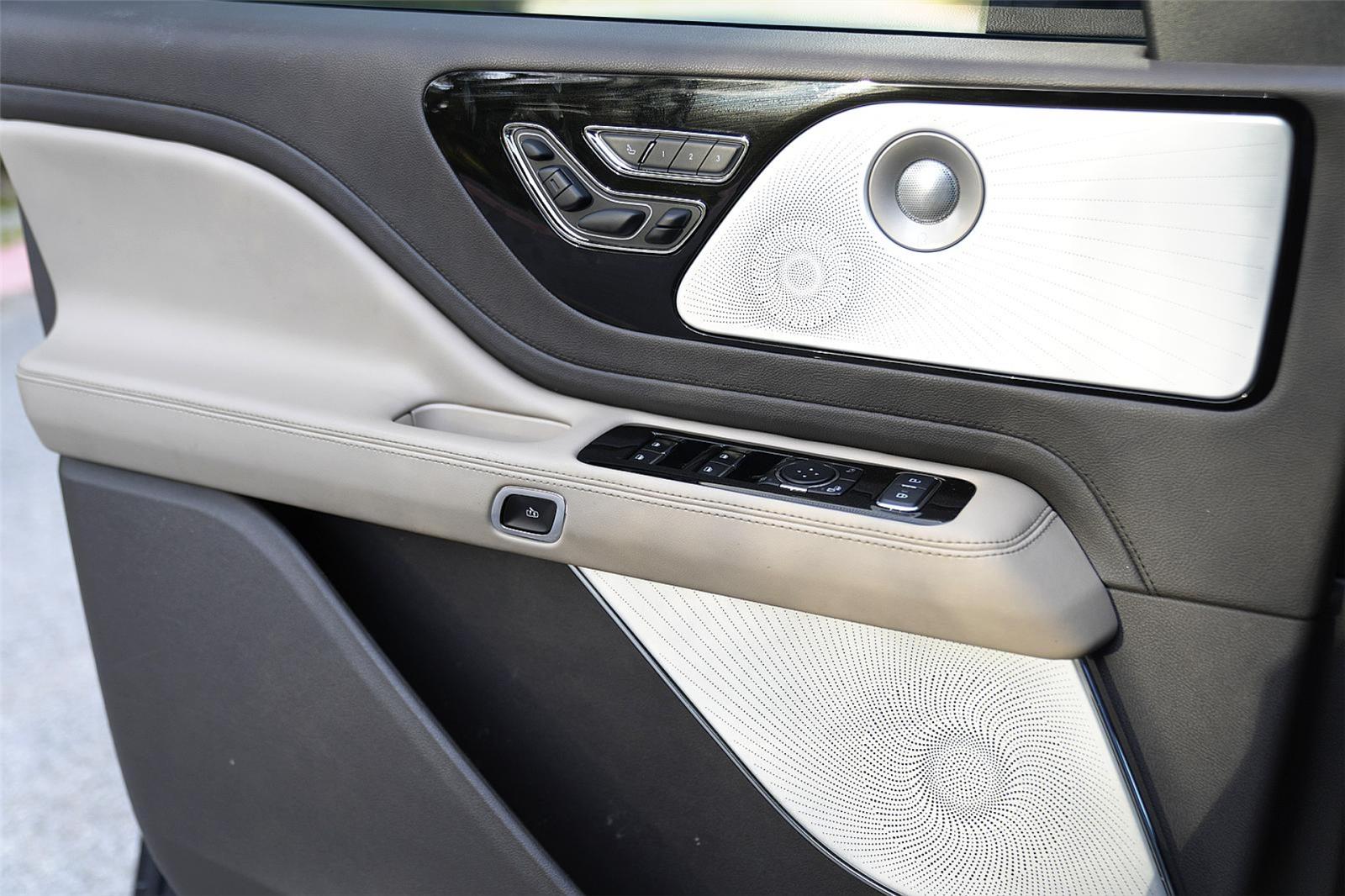 Used Car 2023 Lincoln Aviator  Grand Touring For Sale Under $50,000 In Round Rock, Texas