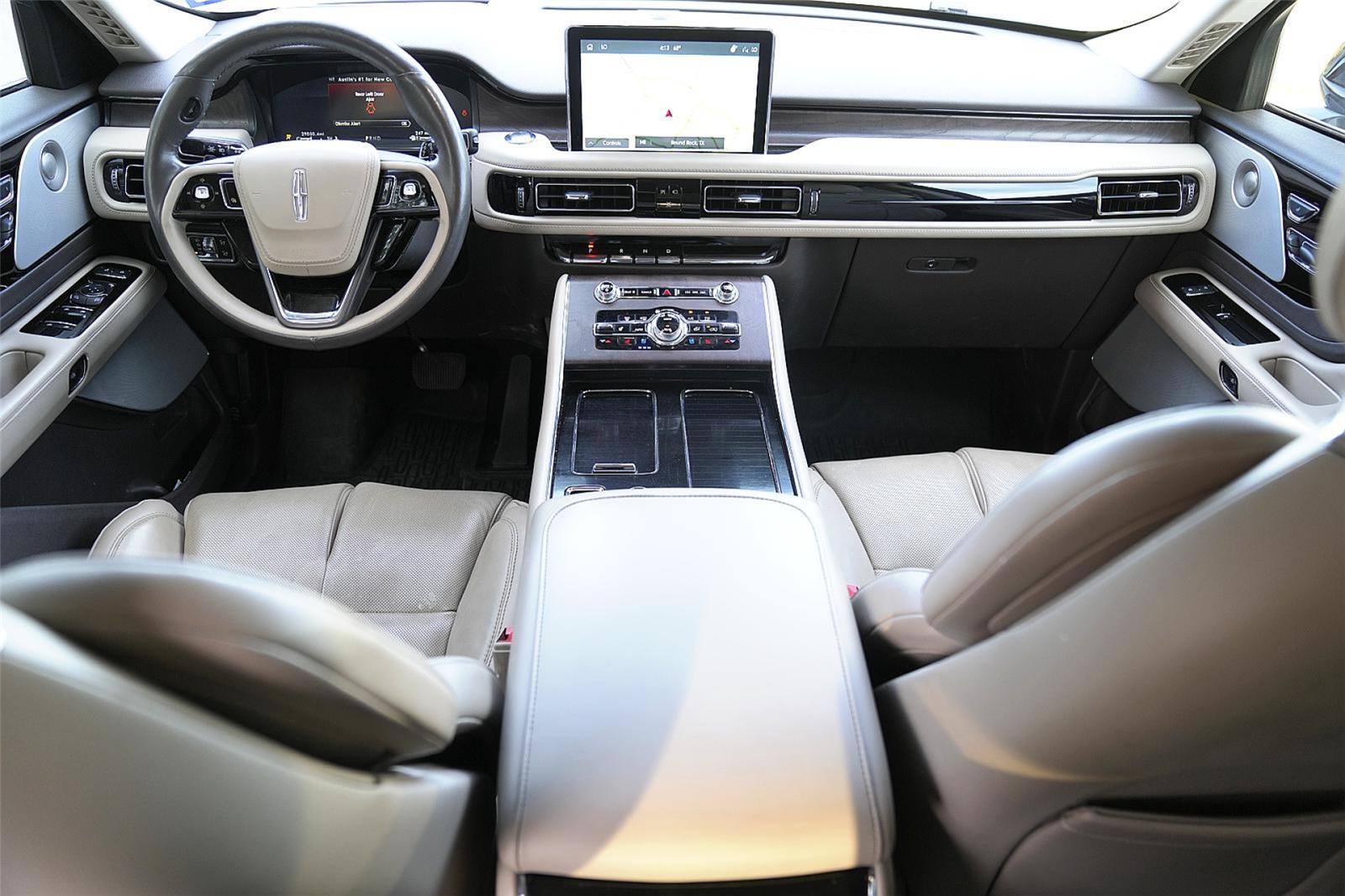 Used Car 2023 Lincoln Aviator  Grand Touring For Sale Under $50,000 In Round Rock, Texas