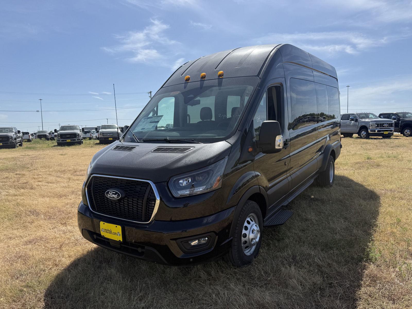 Agate Black Metallic 2026 Ford Transit Passenger Van All-Wheel Drive Automatic