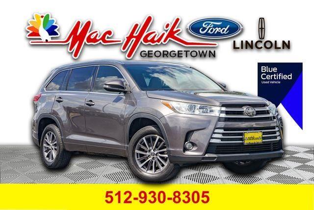 Predawn Gray Mica 2017 Toyota Highlander SUV / Crossover Front-Wheel Drive 8-Speed Automatic