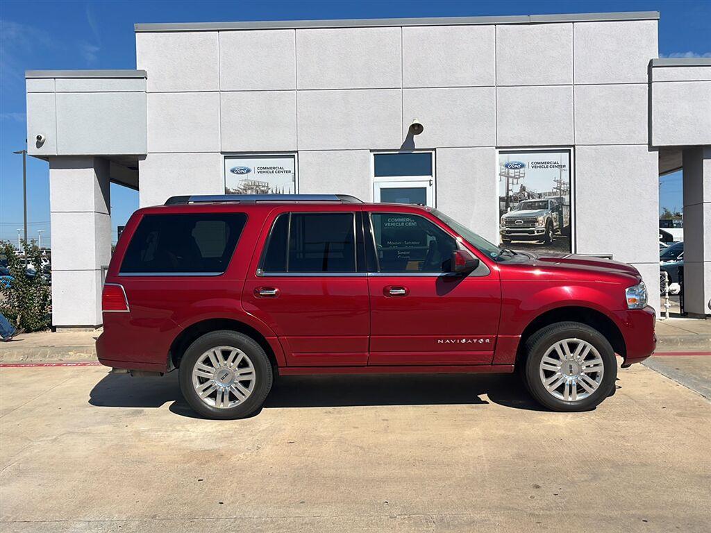 Ruby Red Metallic Tinted Clearcoat 2014 Lincoln Navigator SUV / Crossover 4X2 6-Speed Automatic Overdrive