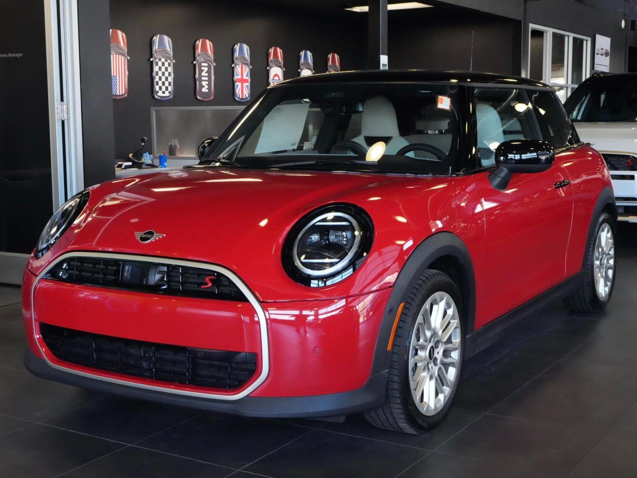 Chili Red II 2026 MINI Cooper Hatchback Front-Wheel Drive 7-Speed Dual Clutch