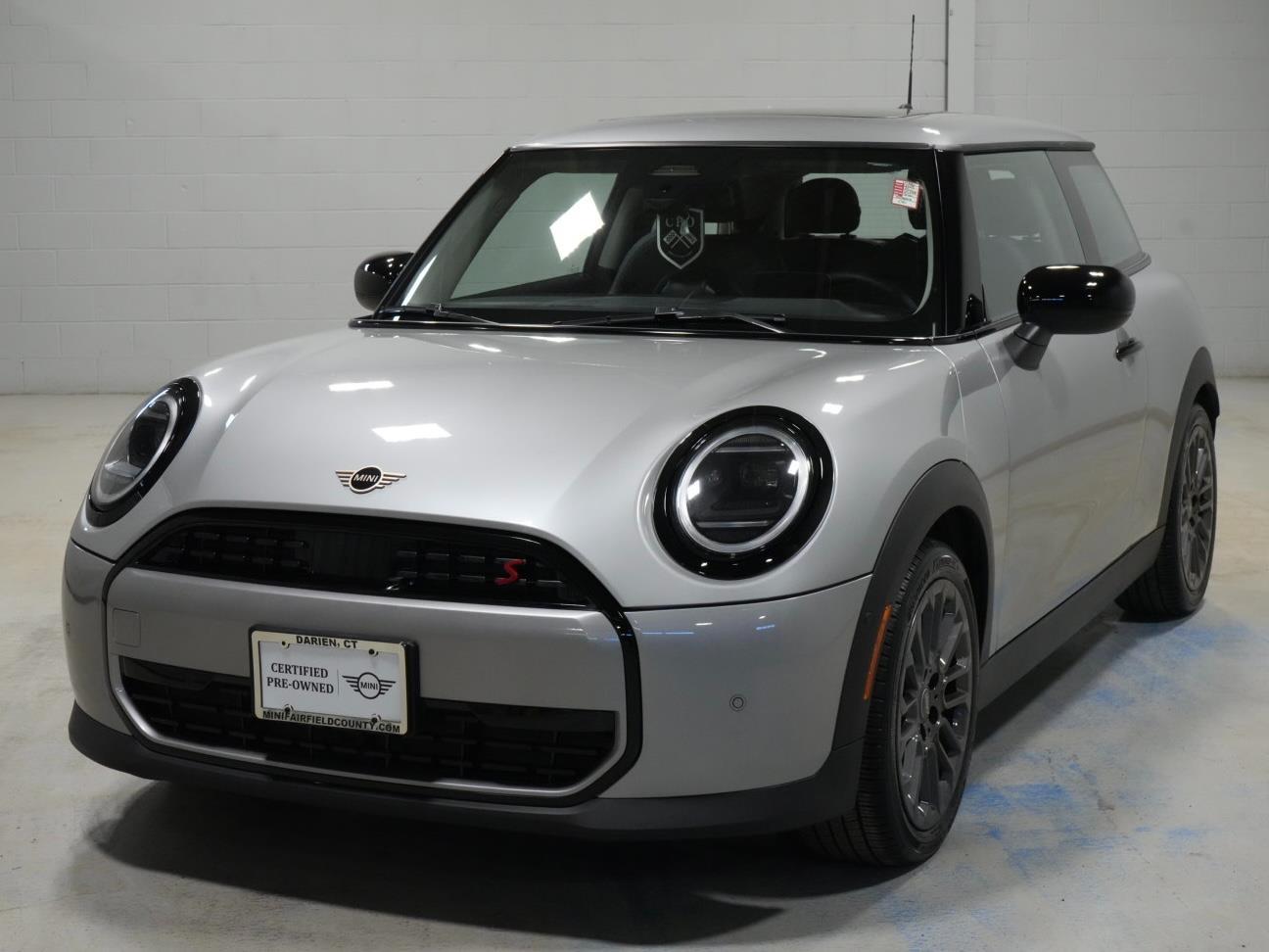 2025 MINI Cooper S Signature Trim 2-door Hatchback