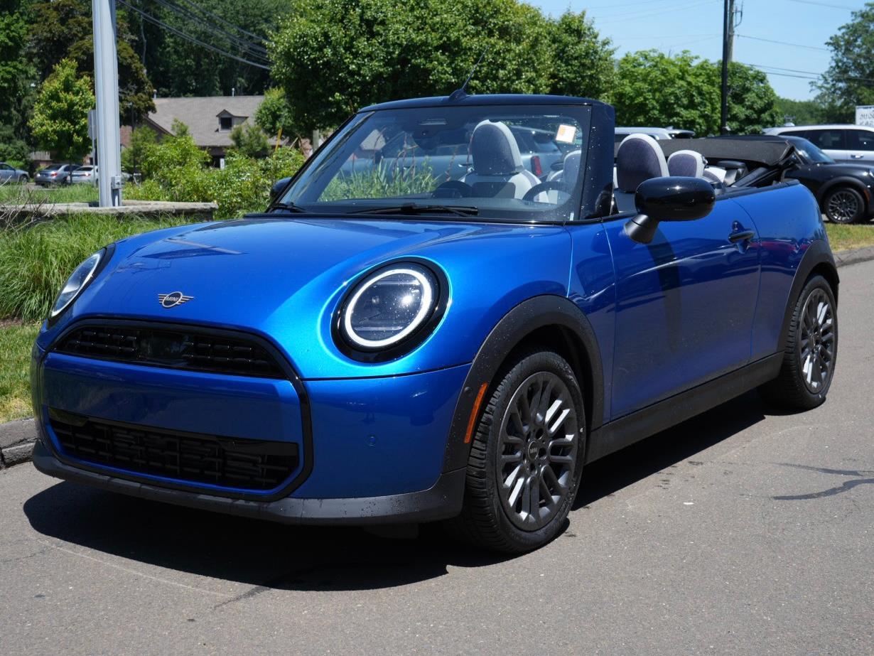 Icy Sunshine Blue Metallic 2026 MINI Cooper Cooper C 2-Door Oxford Edition Hatchback FWD Hatchback Front-Wheel Drive Automatic