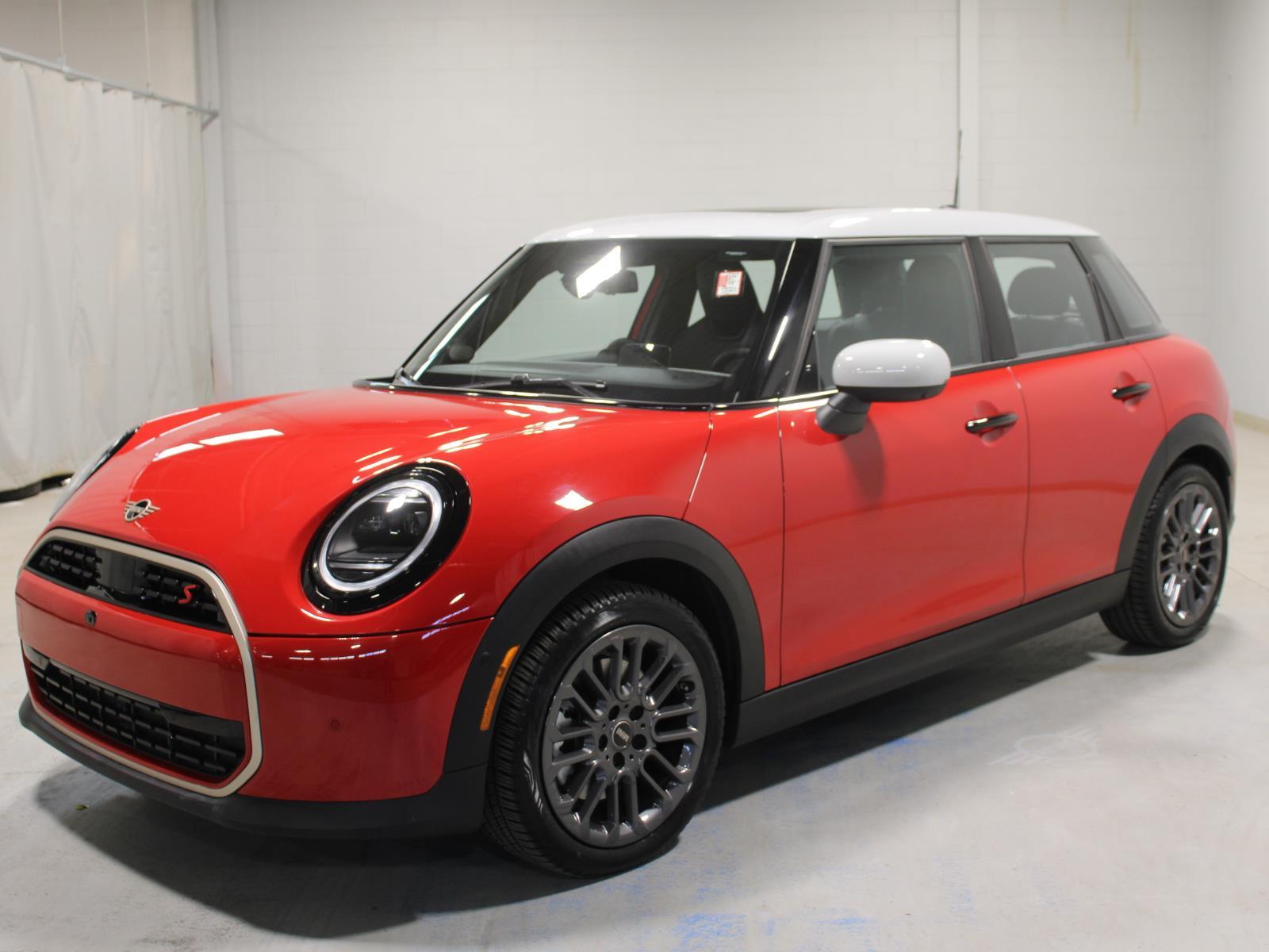 Chili Red II 2026 MINI Cooper Hatchback Front-Wheel Drive 7-Speed Dual Clutch