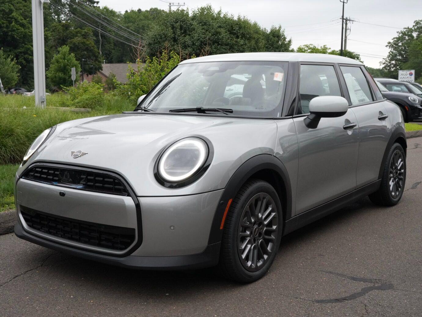Melting Silver III Metallic 2026 MINI Cooper Hatchback Front-Wheel Drive Automatic