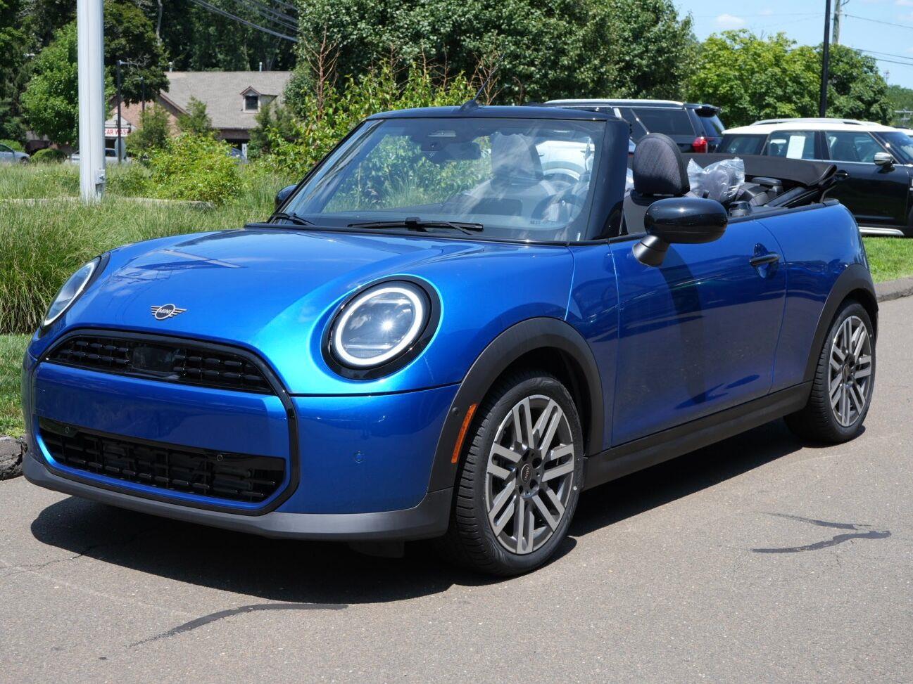 Icy Sunshine Blue Metallic 2026 MINI Cooper Hatchback Front-Wheel Drive Automatic