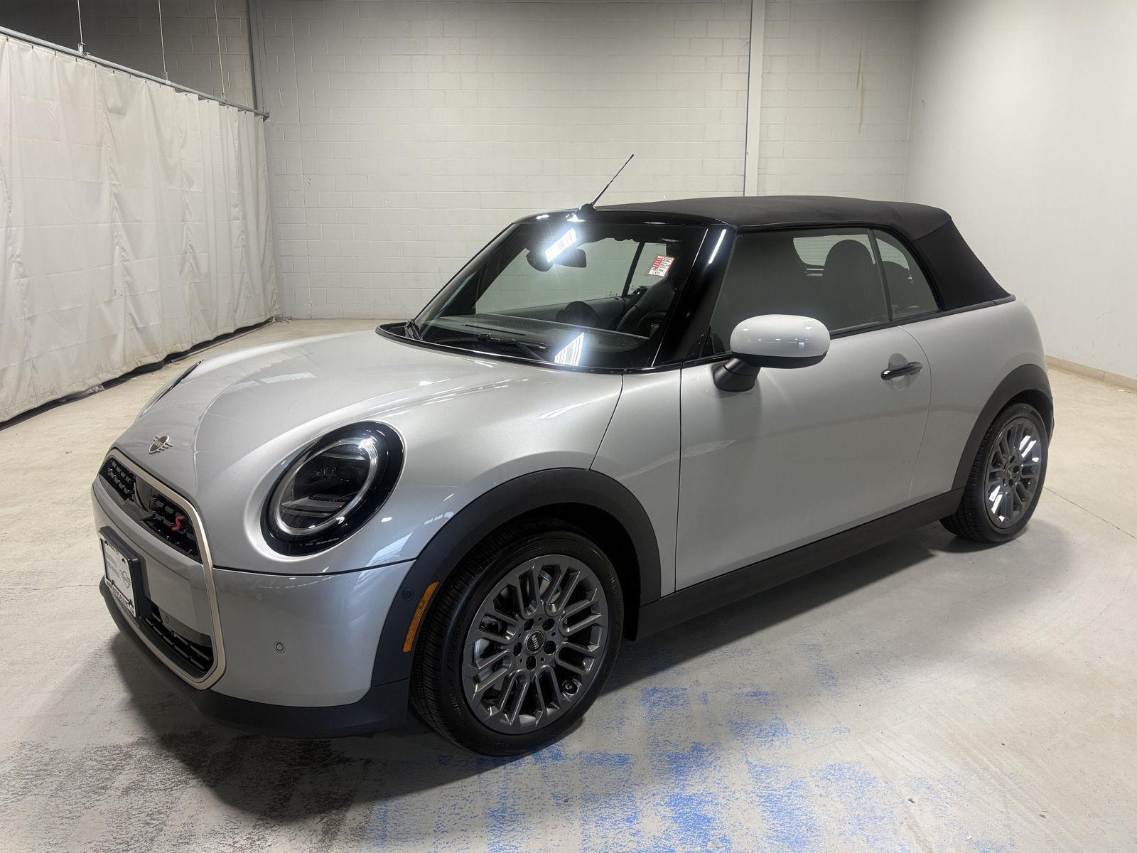 Melting Silver III Metallic 2026 MINI Cooper Convertible Front-Wheel Drive 7-Speed Dual Clutch