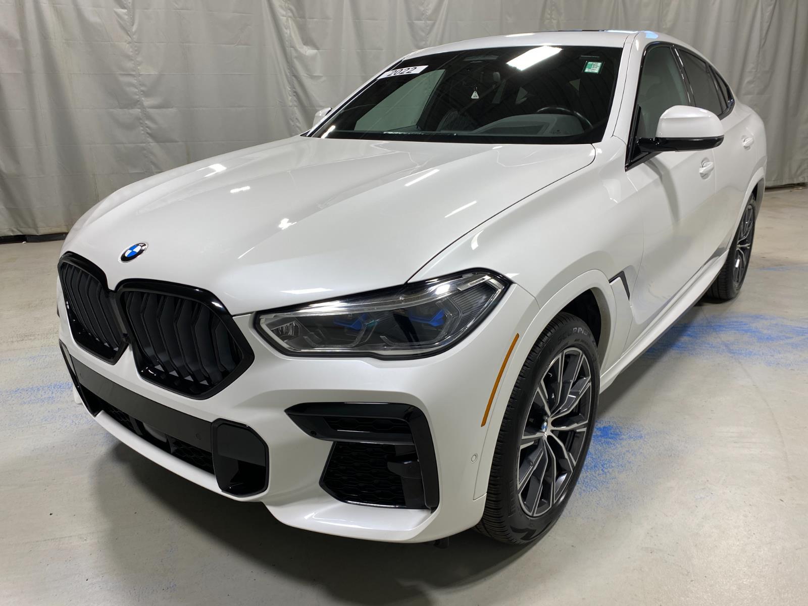 2022 BMW X6 M50i AWD