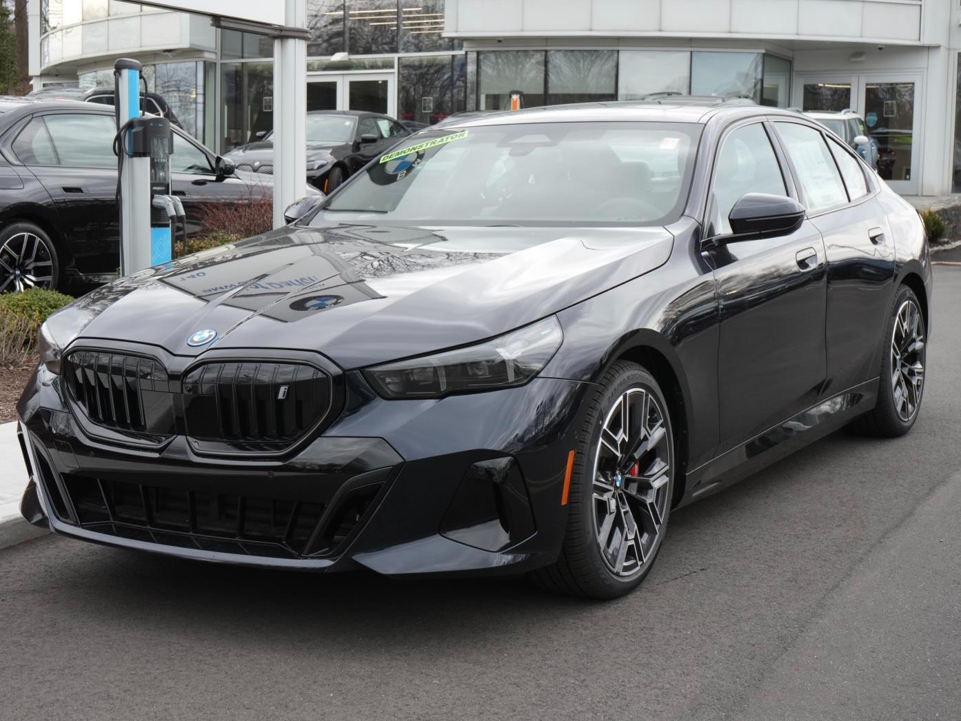 Carbon Black Metallic 2026 BMW i5 xDrive40 Sedan All-Wheel Drive Automatic