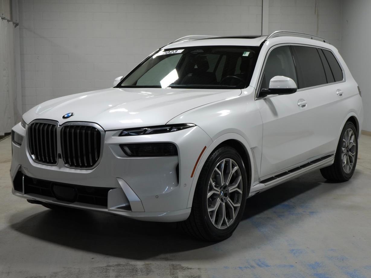 Mineral White Metallic 2023 BMW X7 SUV / Crossover All-Wheel Drive Automatic