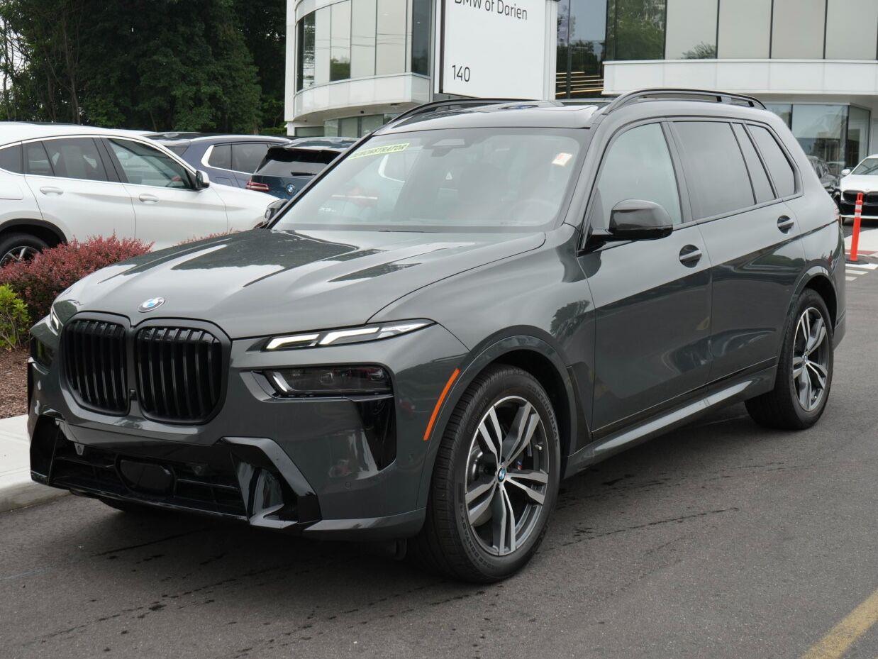 Gray (Dravit Grey Metallic) 2027 BMW X7 SUV / Crossover All-Wheel Drive Automatic